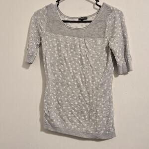 Express Gray Polka Dot Knit Short Sleeve Sweater Women’s Size Medium Top